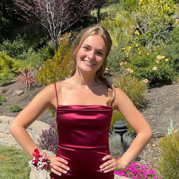 Meet your Posher, Mathilde - Picture 1 of 1